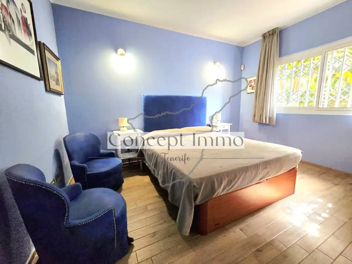 Dormitori de Casa o xalet en venda en Arona amb Jardí privat, Terrassa i Traster