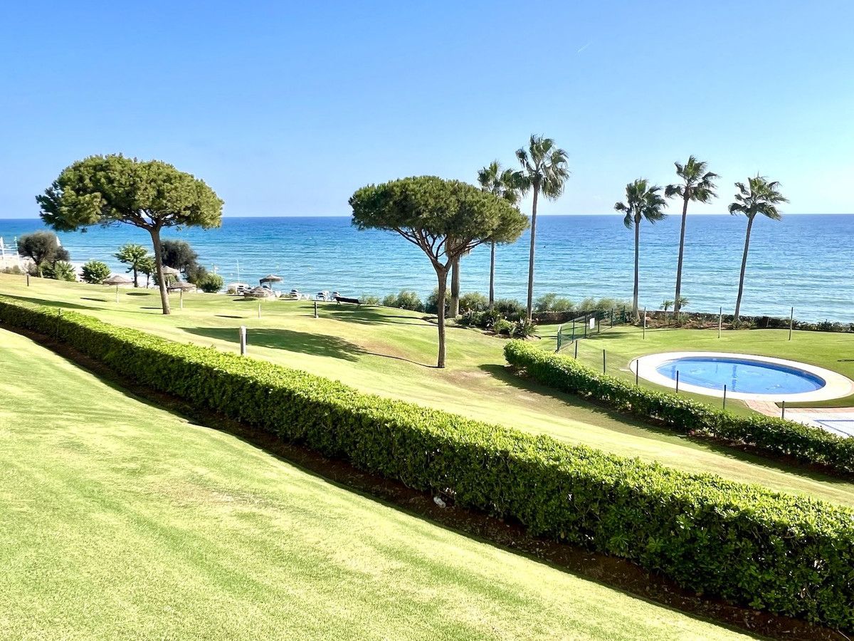 Jardín de Planta baja en venta en Marbella con Aire acondicionado, Terraza y Piscina comunitaria