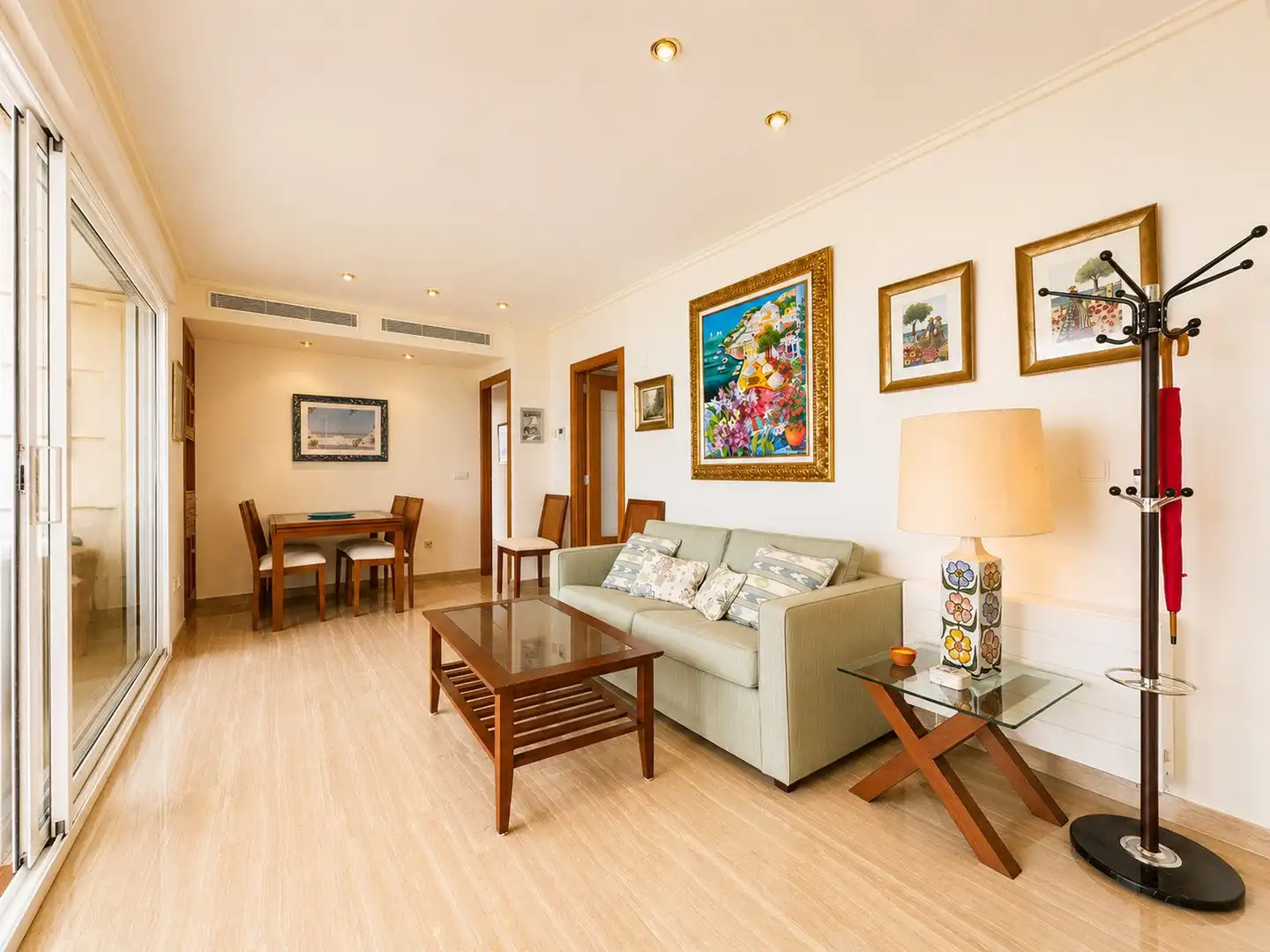 Sala de estar de Apartamento en venta en Calpe / Calp con Aire acondicionado, Calefacción y Jardín privado
