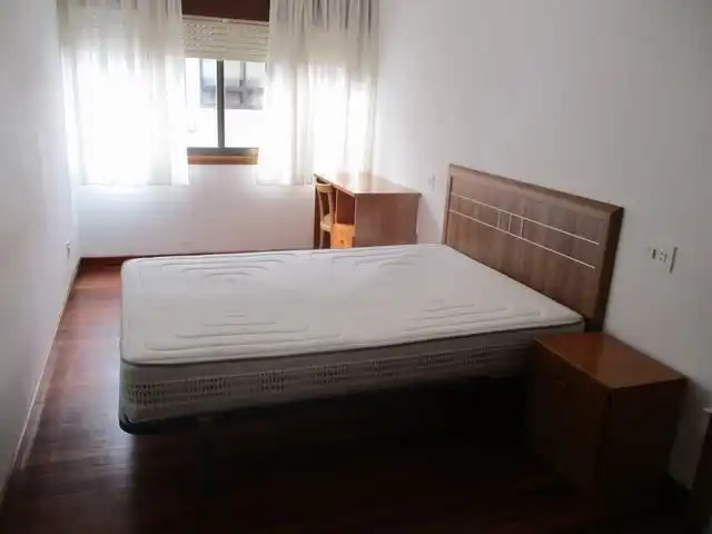 Flat for rent in Rúa da Caldeirería, Casco Histórico