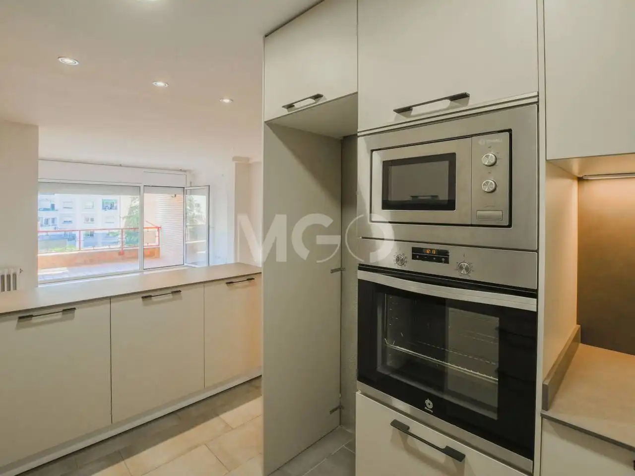 Cocina de Piso en venta en Vic con Calefacción, Parquet y Terraza