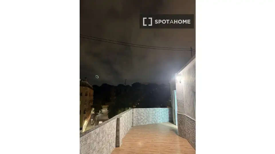 Terrace of Flat for share in Alicante / Alacant  with Air Conditioner, Heating and Furnished