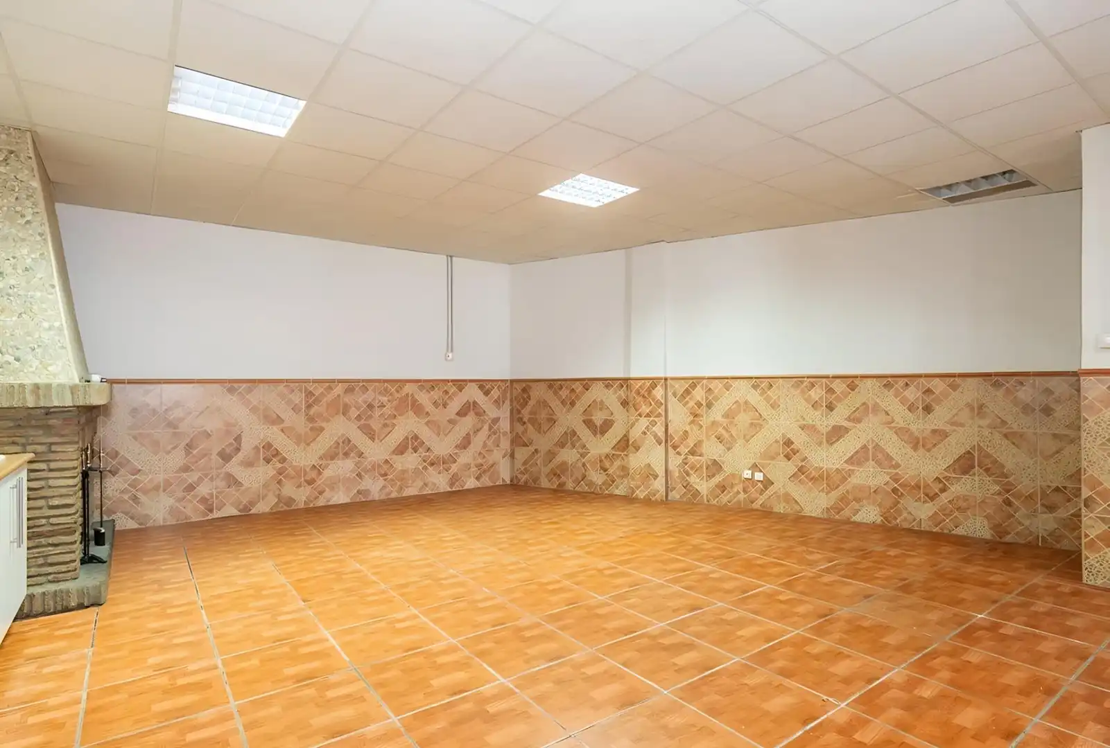 Houses for sale in Motril  with Air Conditioner, Terrace and Storage room