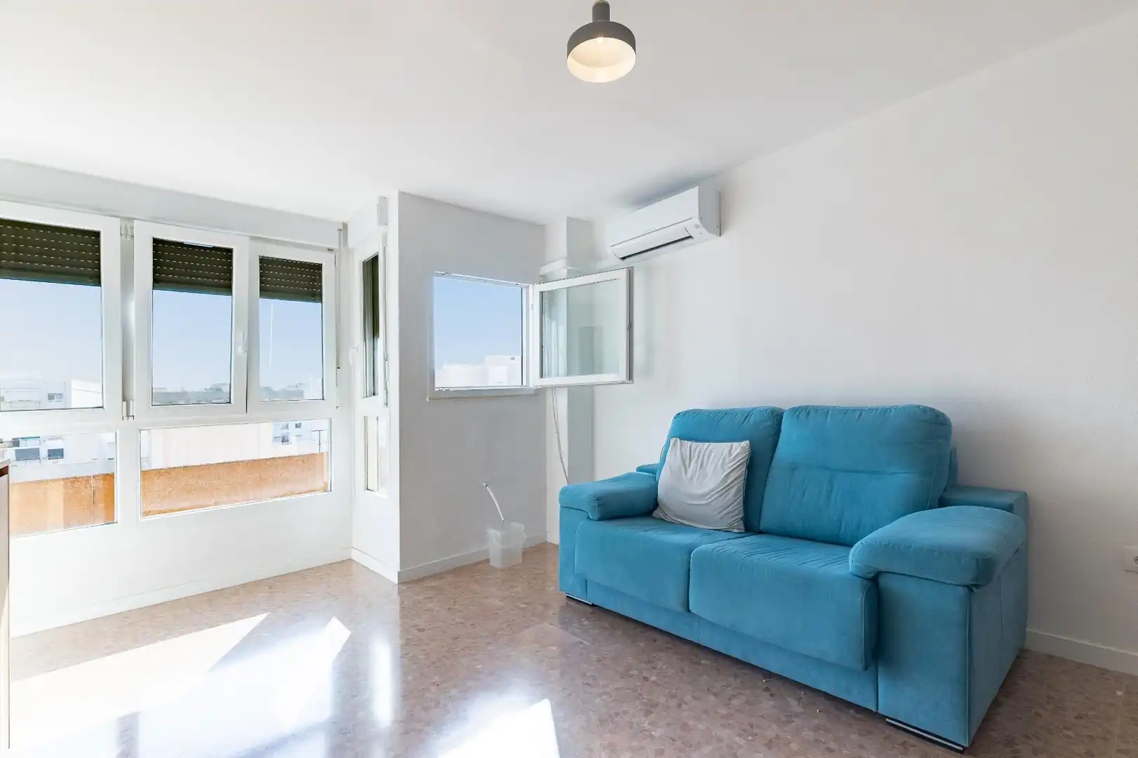 Sala d'estar de Apartament en venda en Valencia amb Aire condicionat i Calefacció