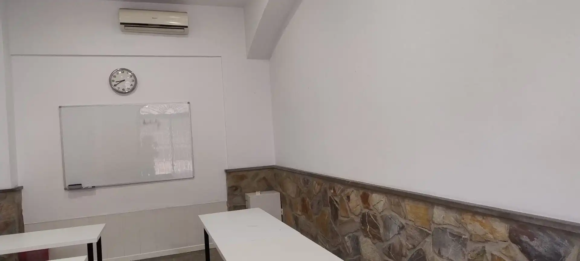 Commercial properties for sale in Jerez de la Frontera  with Air Conditioner