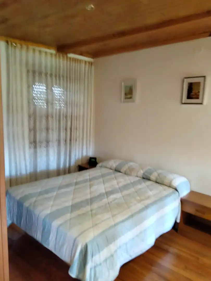 Dormitori de Casa o xalet en venda en Becerreá amb Moblat