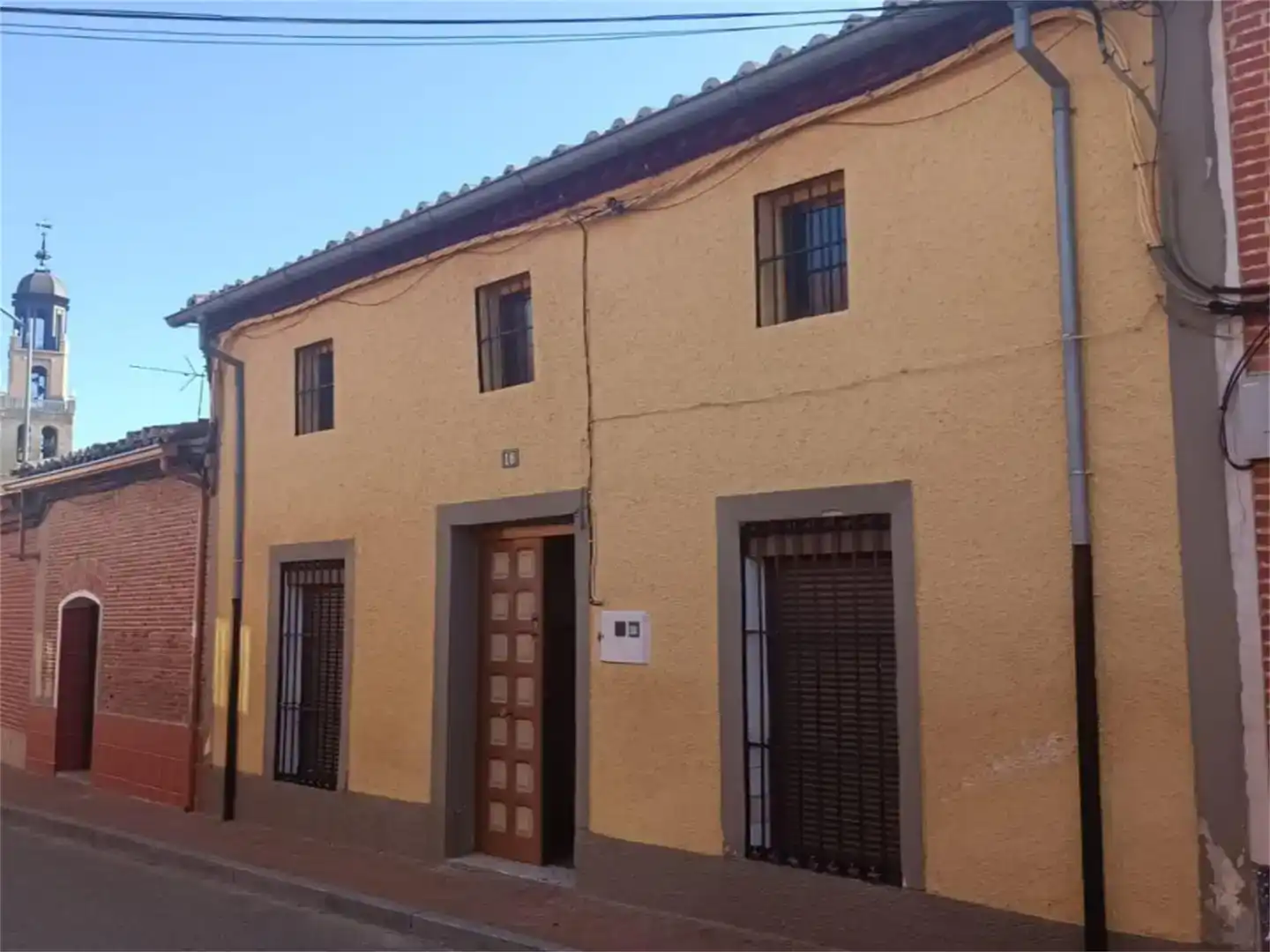 Vista exterior de Planta baja en venta en Villaverde de Medina con Amueblado