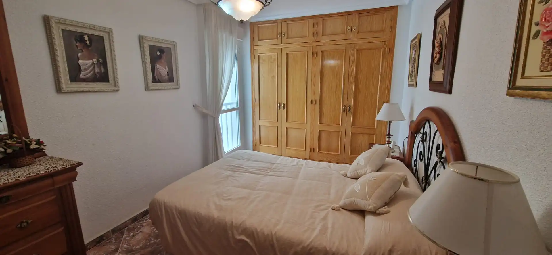 Dormitori de Pis en venda en Torrevieja amb Calefacció i Terrassa