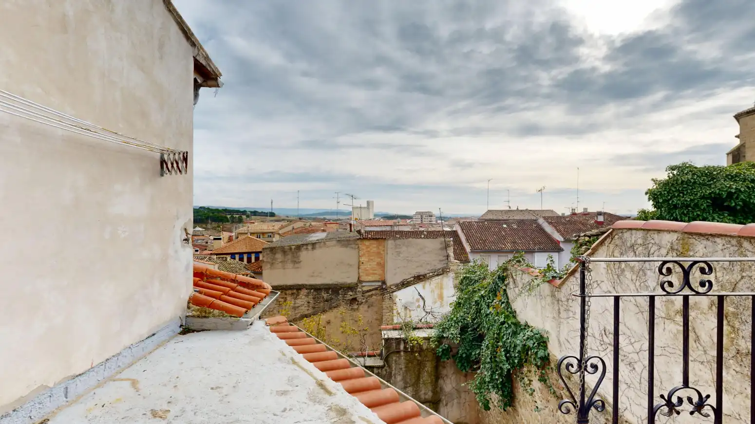 Exterior view of Houses for sale in Tafalla  with Heating, Parquet flooring and Terrace