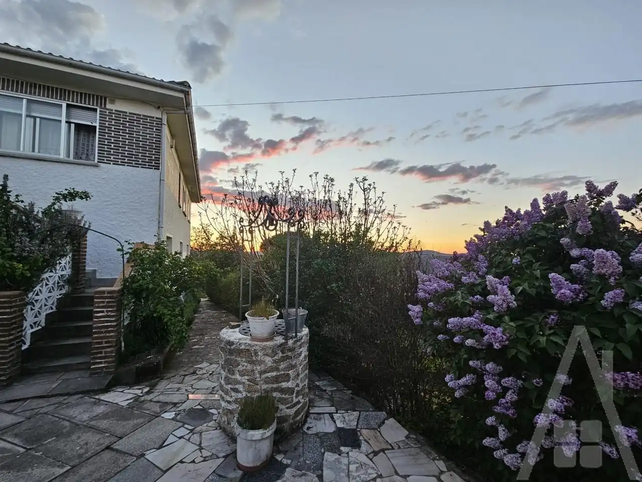 Terrassa de Casa o xalet en venda en Mieza amb Calefacció, Jardí privat i Terrassa