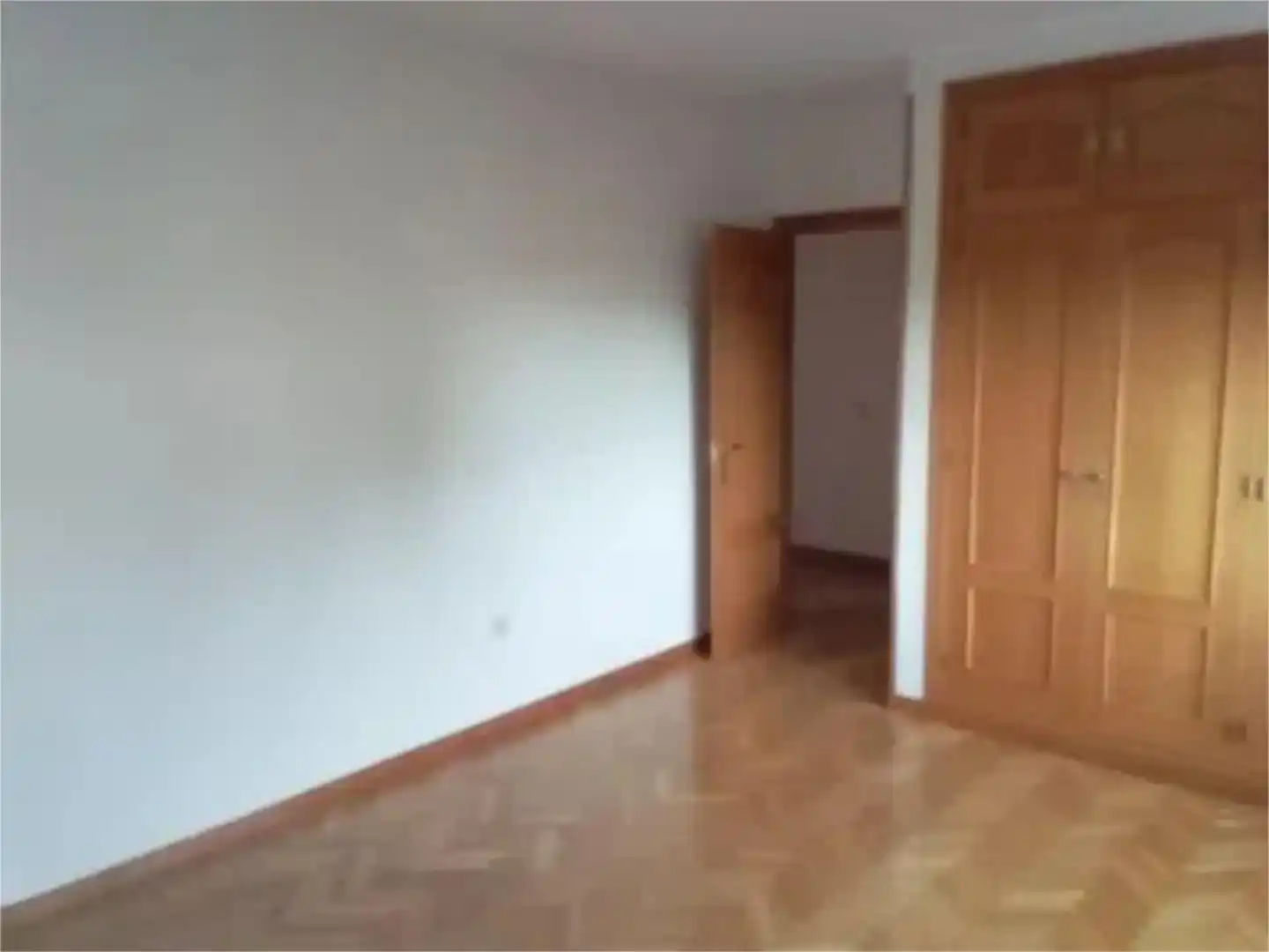 Habitación de Piso en venta en Torrelodones con Piscina y Balcón