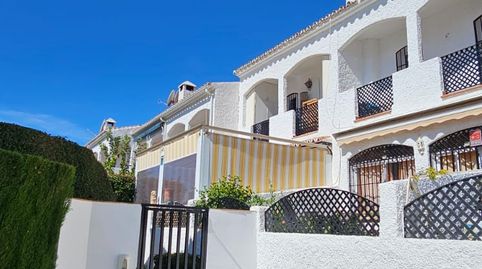 Foto 5 von Einfamilien-Reihenhaus zum Verkauf in Avenida Ciudad de Pescia, 55, Avda Pescia - Ctra de Frigiliana, Nerja