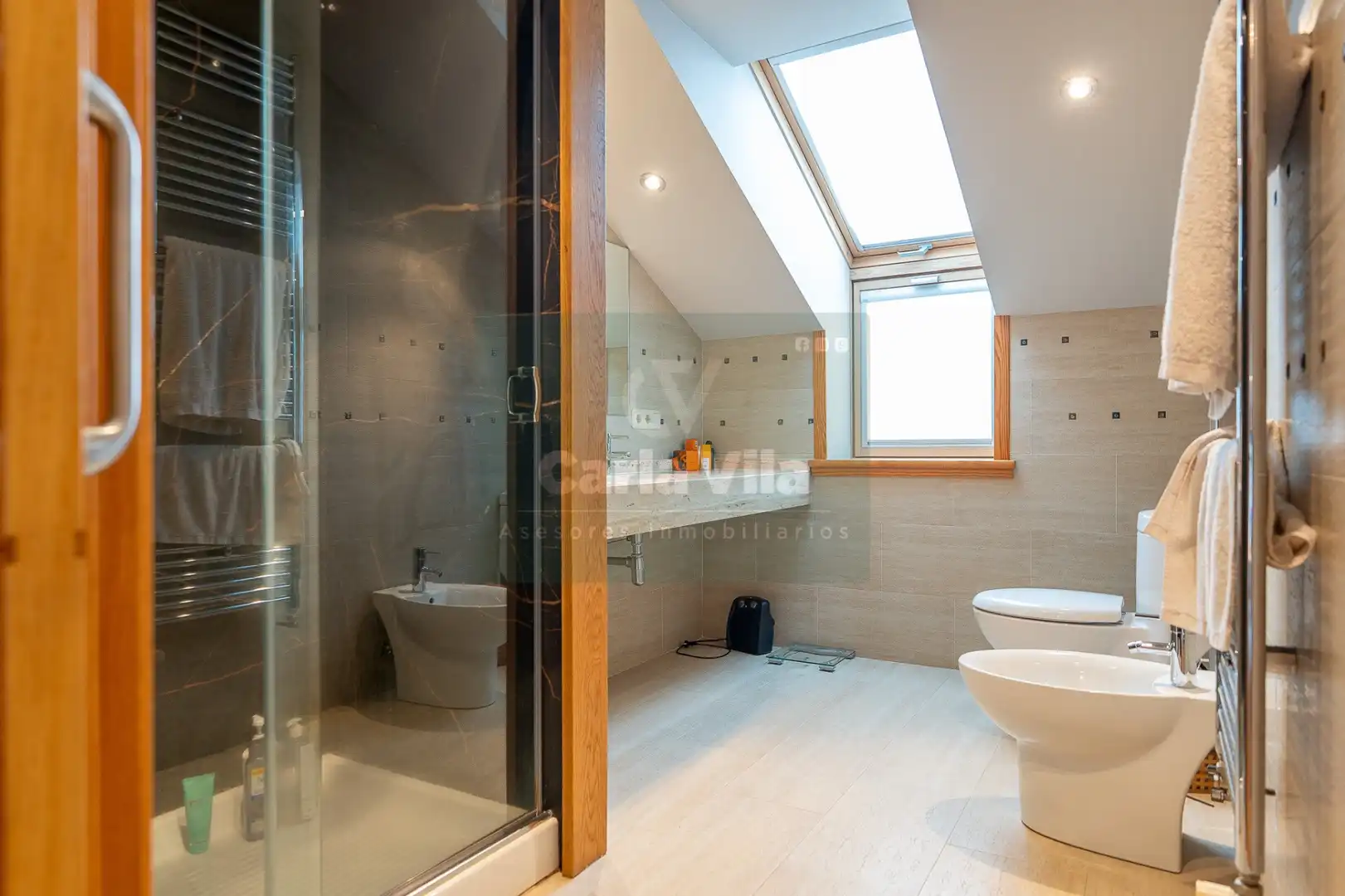 Baño de Casa o chalet en venta en Lugo con Calefacción, Jardín privado y Parquet