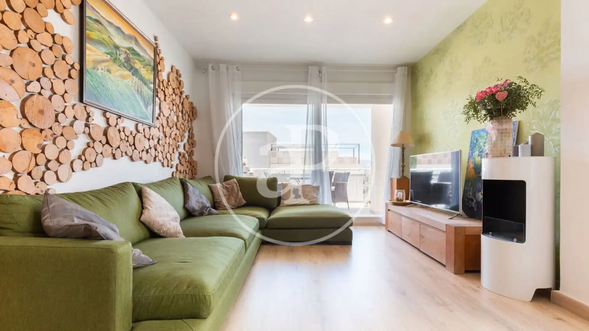 Sala de estar de Casa adosada en venta en L'Alfàs del Pi con Aire acondicionado, Calefacción y Jardín privado