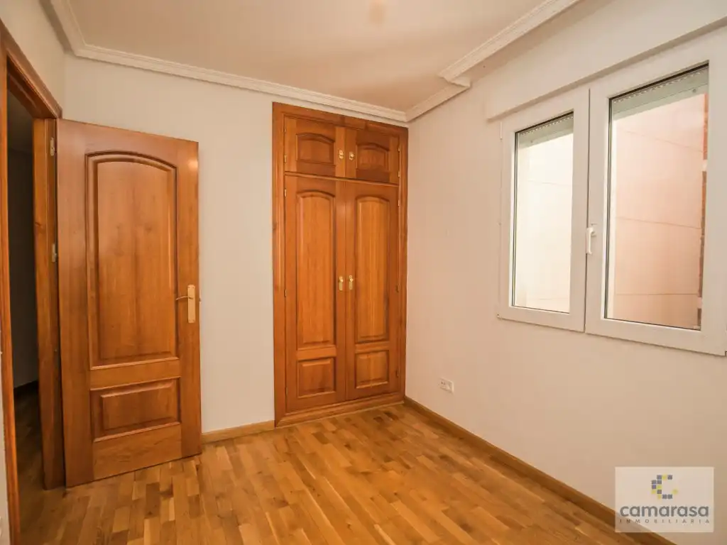 Flat for rent in Paseo Dos De Mayo, 2, Centro