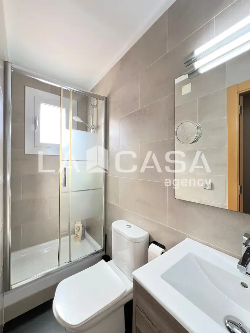 Baño de Piso en venta en Badalona con Calefacción