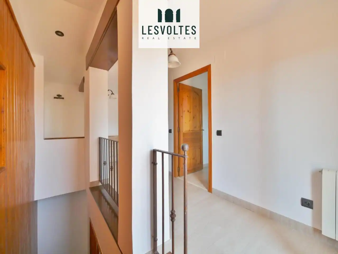 Casa o chalet en venta en Mont-ras con Calefacción, Jardín privado y Terraza