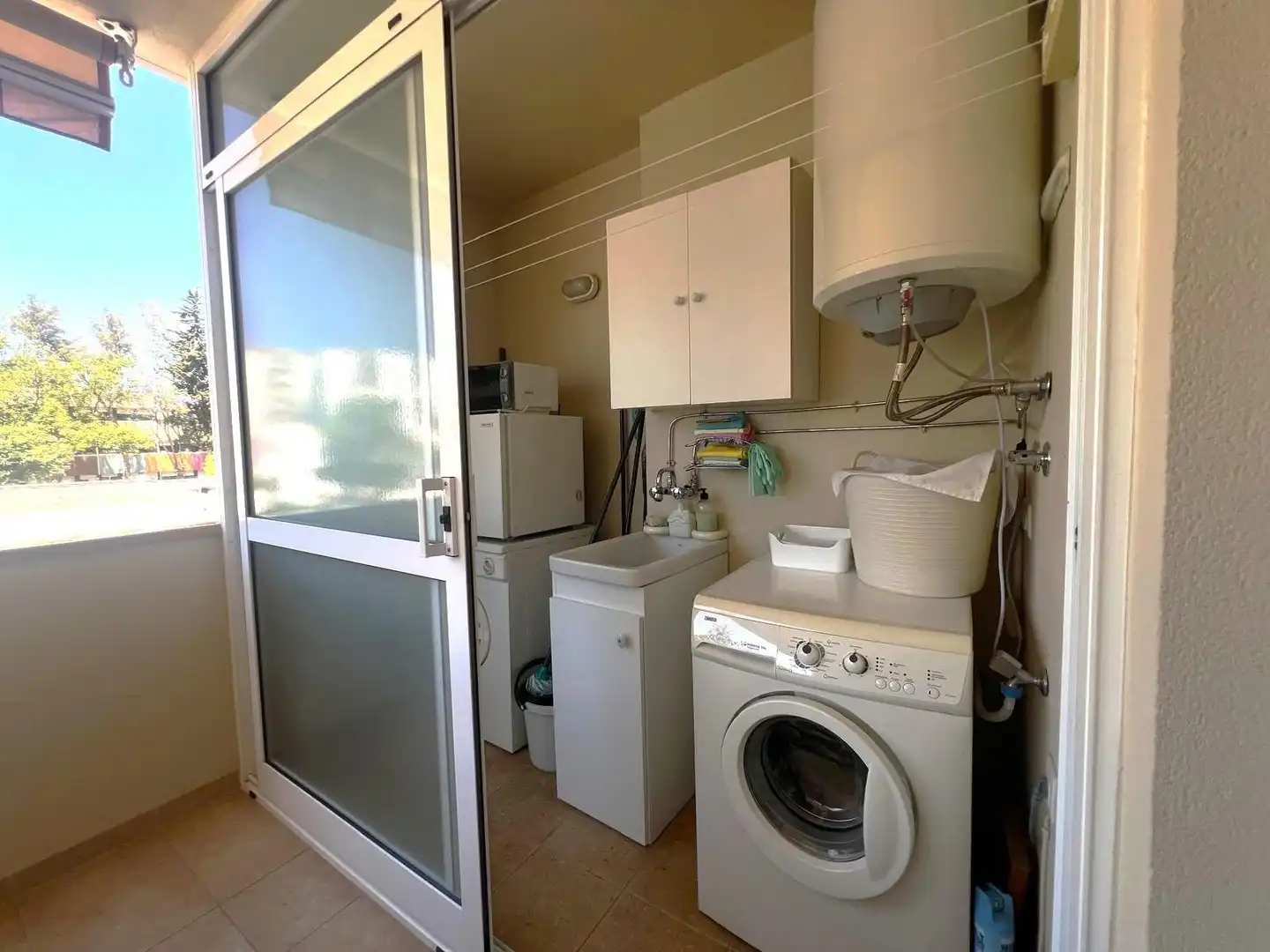 Baño de Piso en venta en Fuengirola con Aire acondicionado, Jardín privado y Terraza