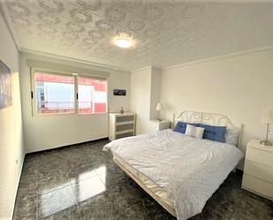 Dormitori de Apartament en venda en Elche / Elx amb Balcó