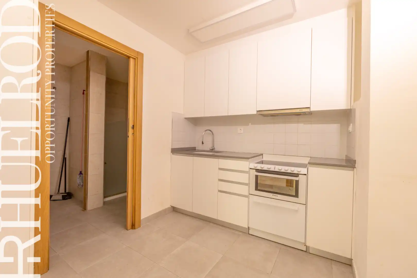 Geschaftsraum zur Miete in Avinguda del Maresme, Centre