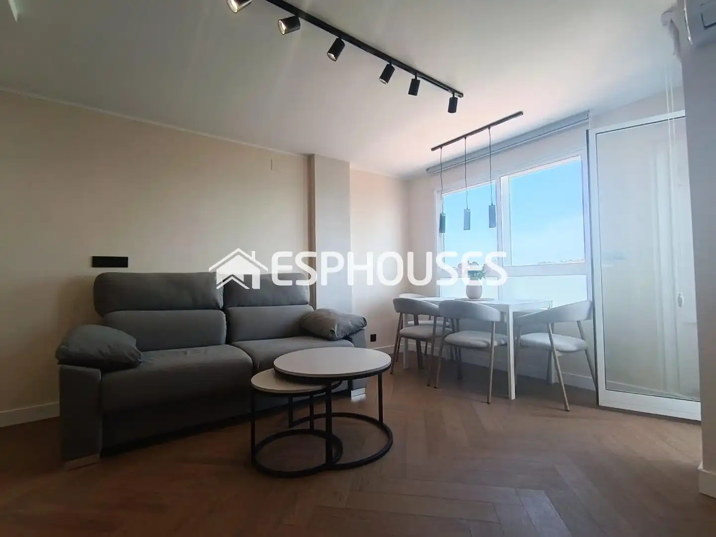 Apartament amb terrassa en venda a Guardamar Playa, imagen 7