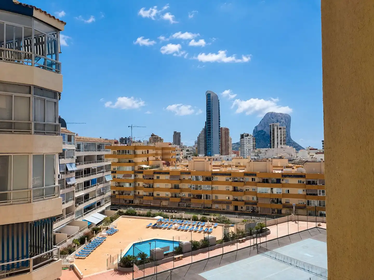 Vista exterior de Apartament en venda en Calpe / Calp amb Aire condicionat, Calefacció i Terrassa
