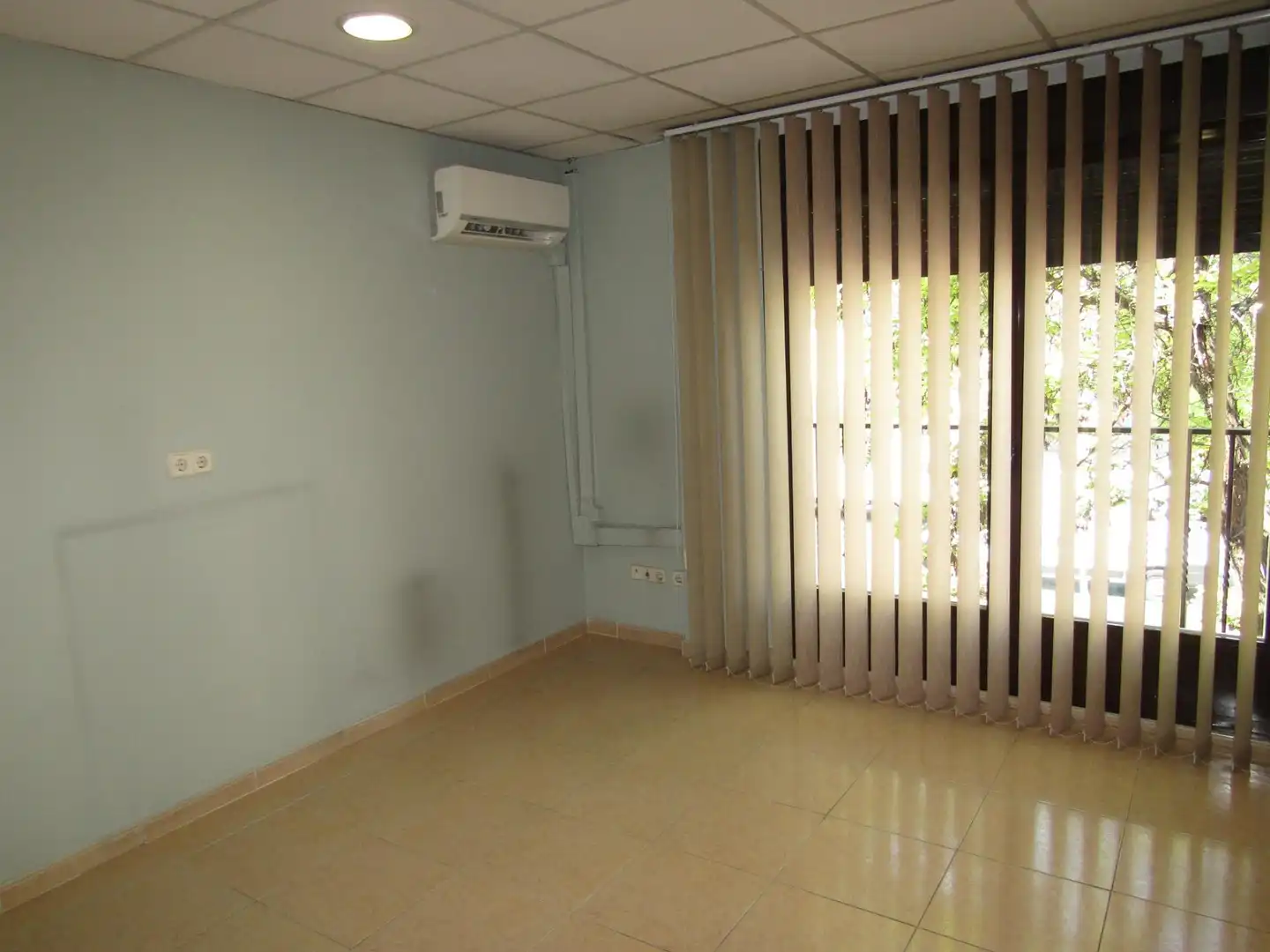 Office for rent in Torrejón de Ardoz  with Air Conditioner