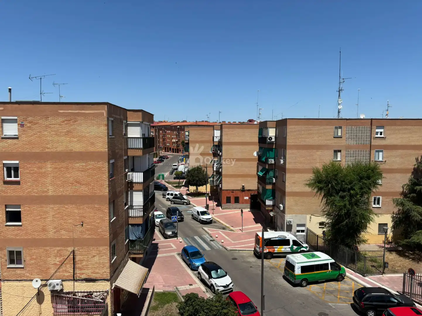 Vista exterior de Pis en venda en Parla amb Terrassa