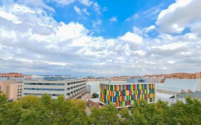 Vista exterior de Loft en venda en  Madrid Capital amb Aire condicionat