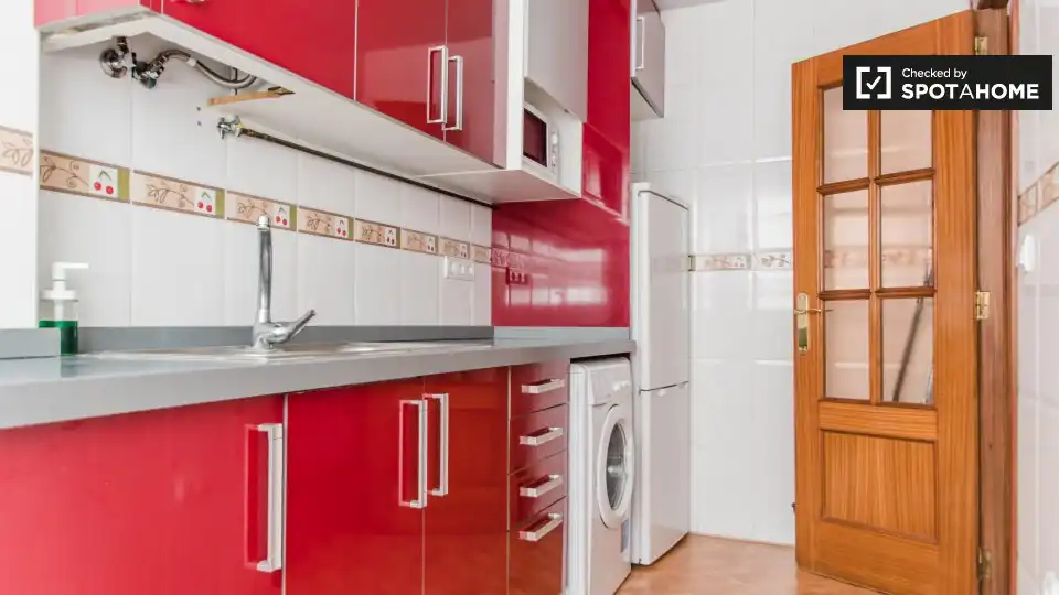 Room in Nou Benicalap