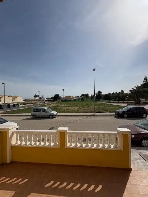Dúplex en venta en San Pedro del Pinatar con Aire acondicionado, Calefacción y Terraza
