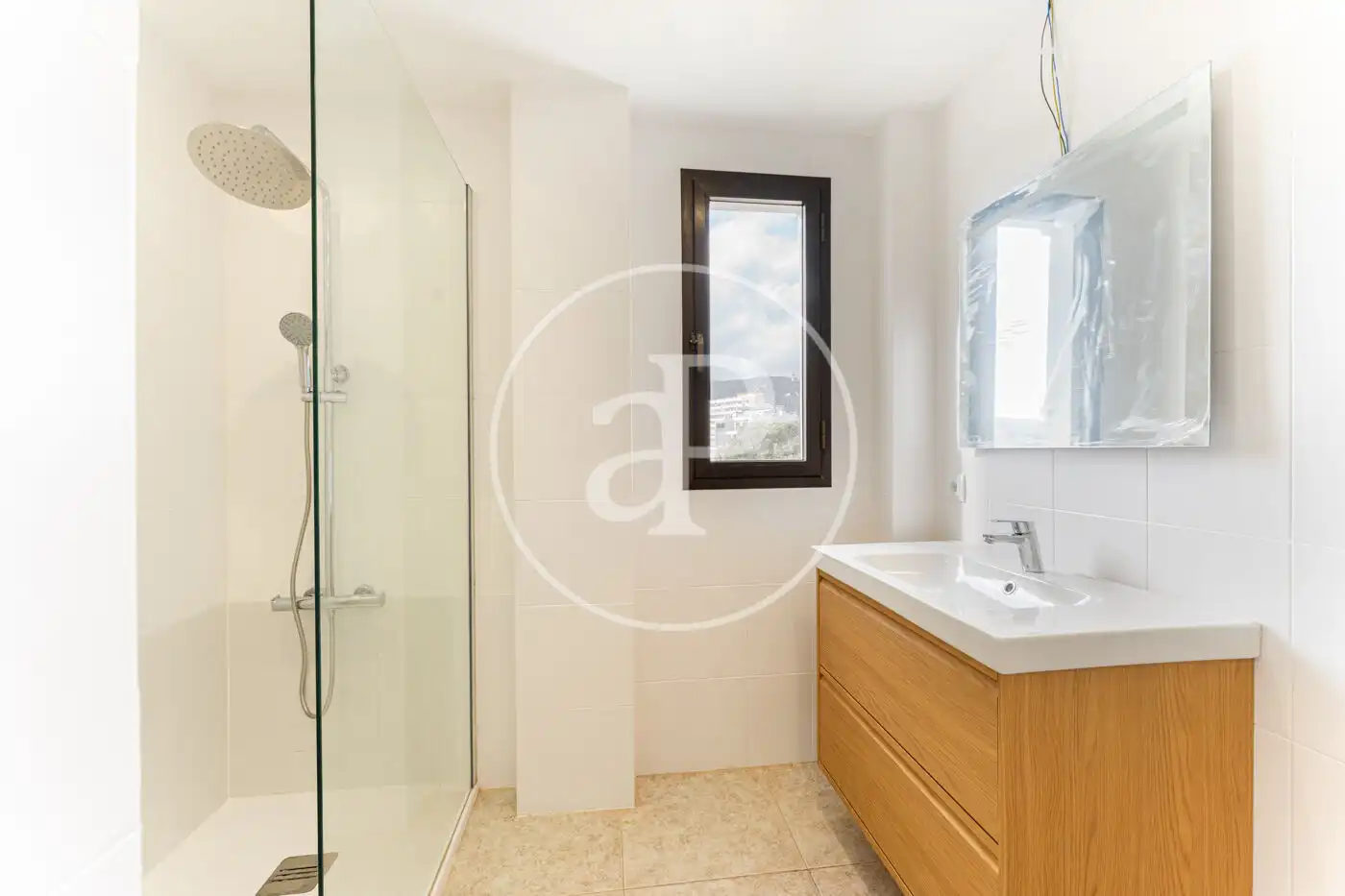 Bathroom of Flat for rent in  Palma de Mallorca  with Air Conditioner, Heating and Terrace