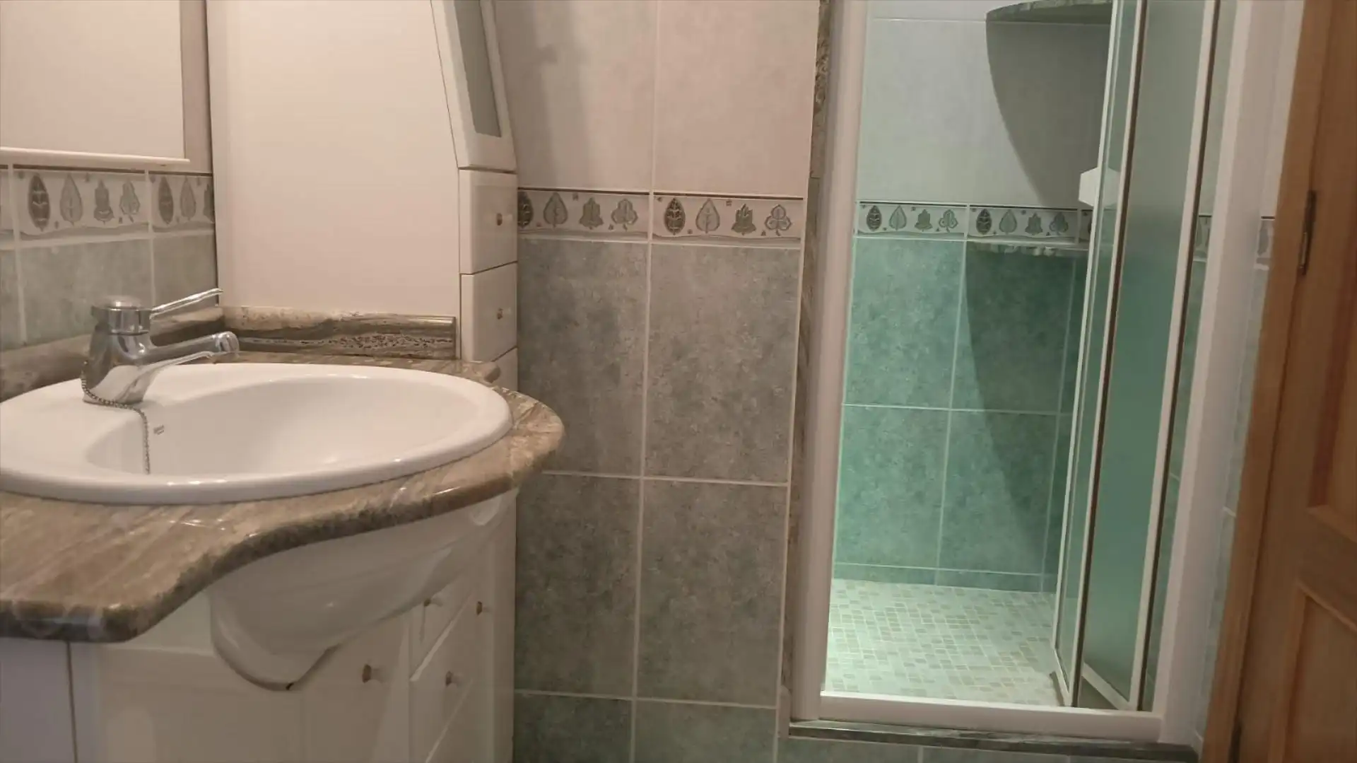 Bathroom of Detached homes for rent in Riba-roja de Túria  with Terrace and Storage room