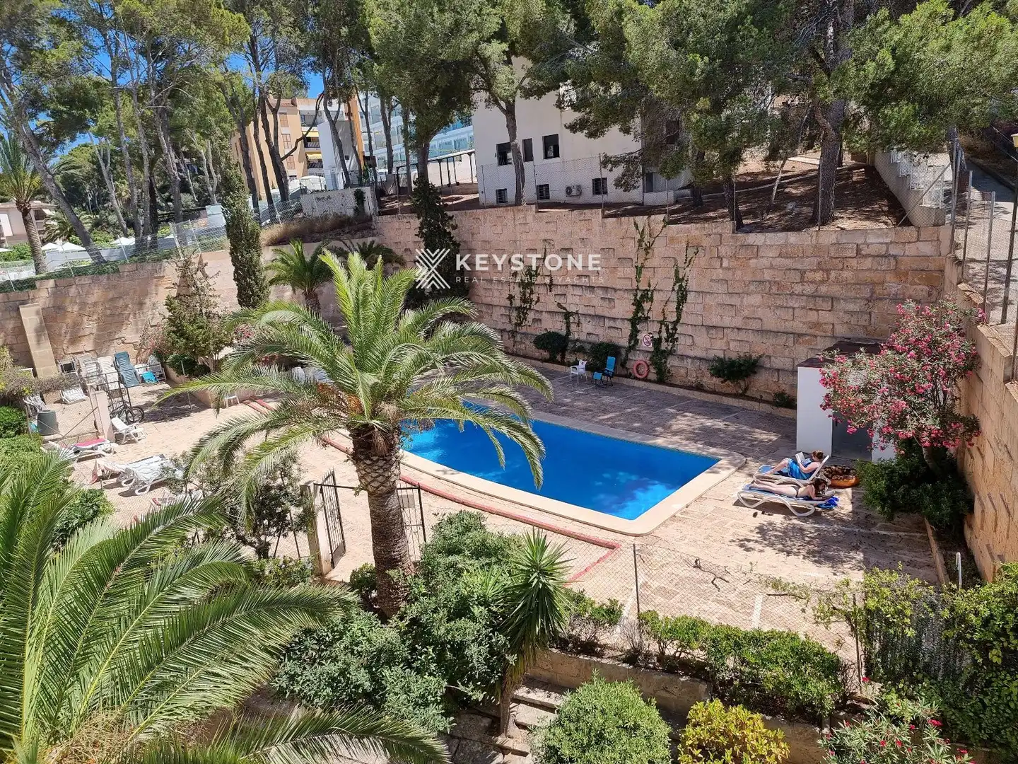 Schwimmbecken von Wohnung zur Miete in Calvià mit Terrasse, Schwimmbad und Gemeinschaftspool