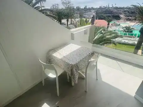Terrasse von Wohnung zur Miete in Arona mit Schwimmbad