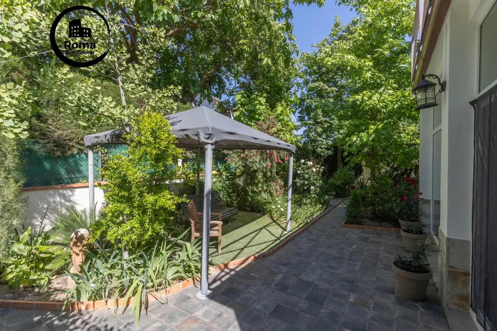 Jardín de Casa o chalet en venta en Albolote con Aire acondicionado, Calefacción y Jardín privado