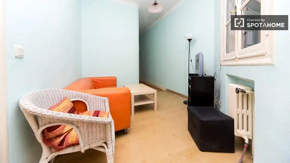 Room in Universidad - Malasaña