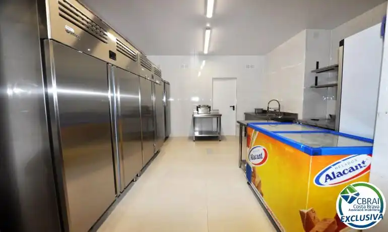 Business premises for sale in Carrer Joan Badosa 24 Bajos 24, imagen 15