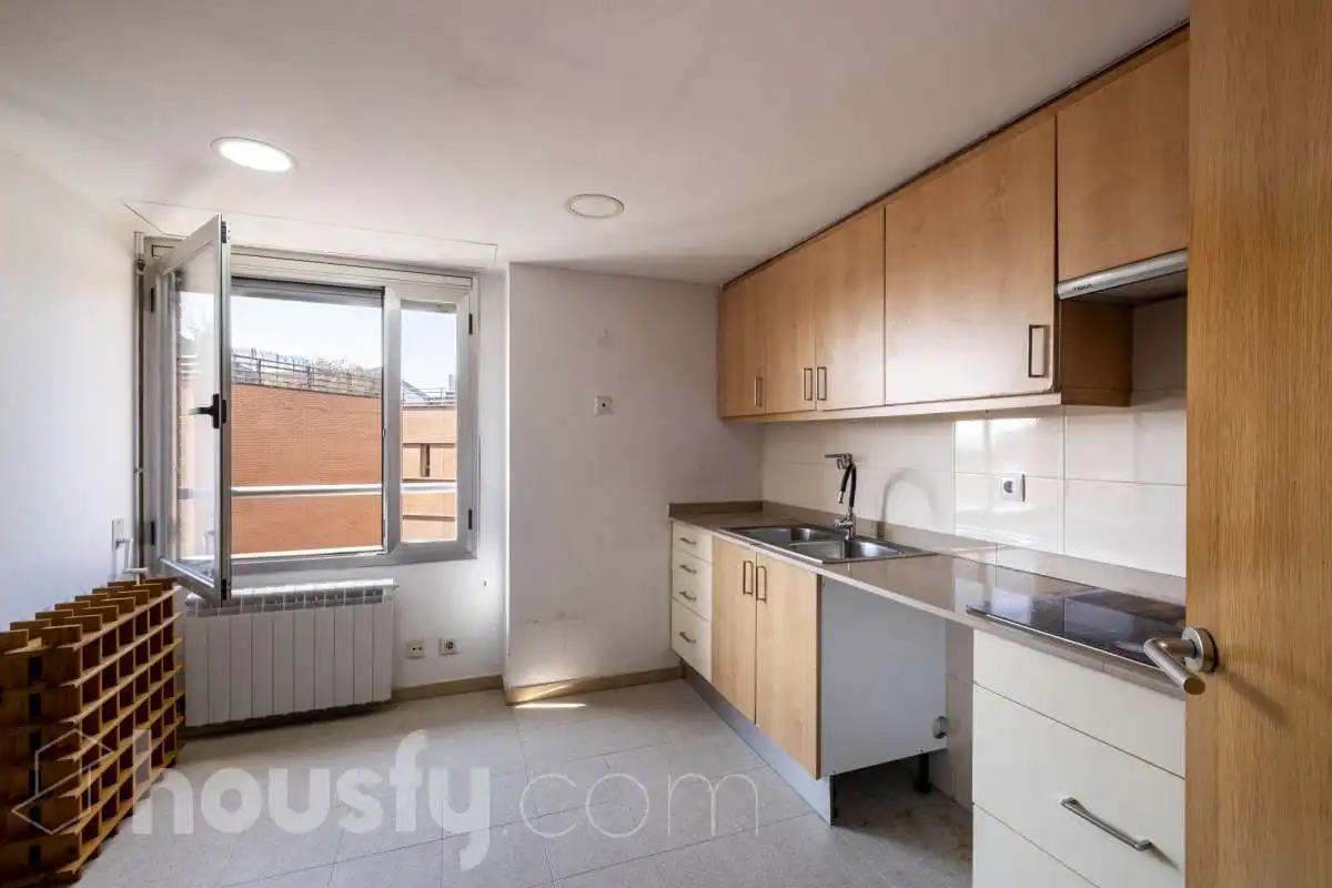 Maisonette zum Verkauf in Avinguda de les Roquetes, Coll Favà