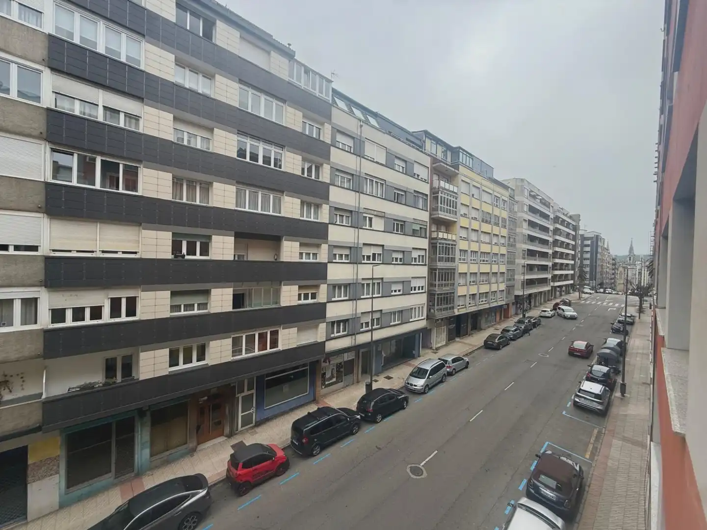 Vista exterior de Pis en venda en Avilés amb Calefacció, Parquet i Terrassa