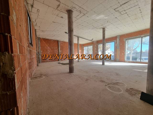 Local comercial en Alquiler en Pedreguer