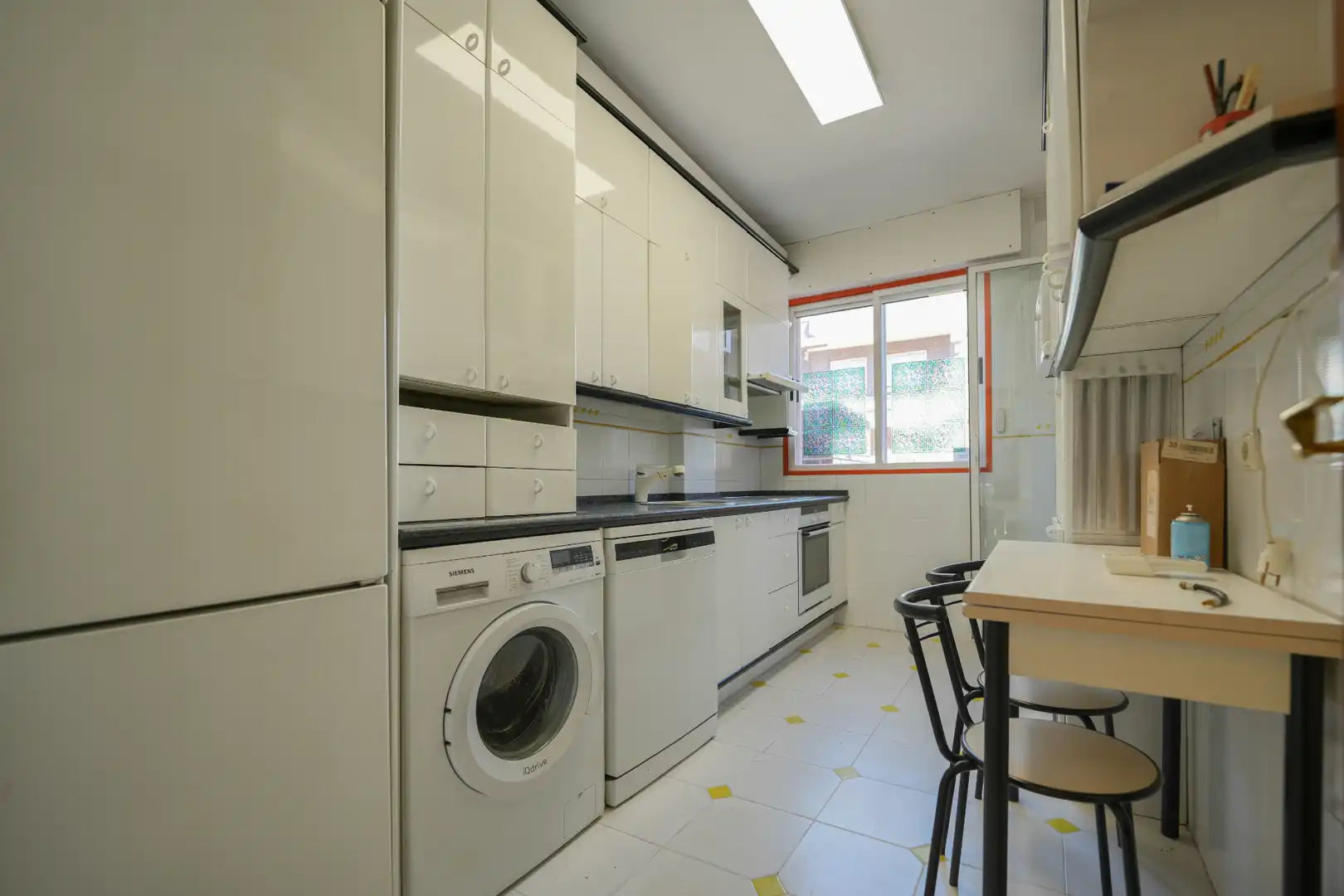 Adosado con piscina en venta en Calle Mariano de los Cobos 76, imagen 5