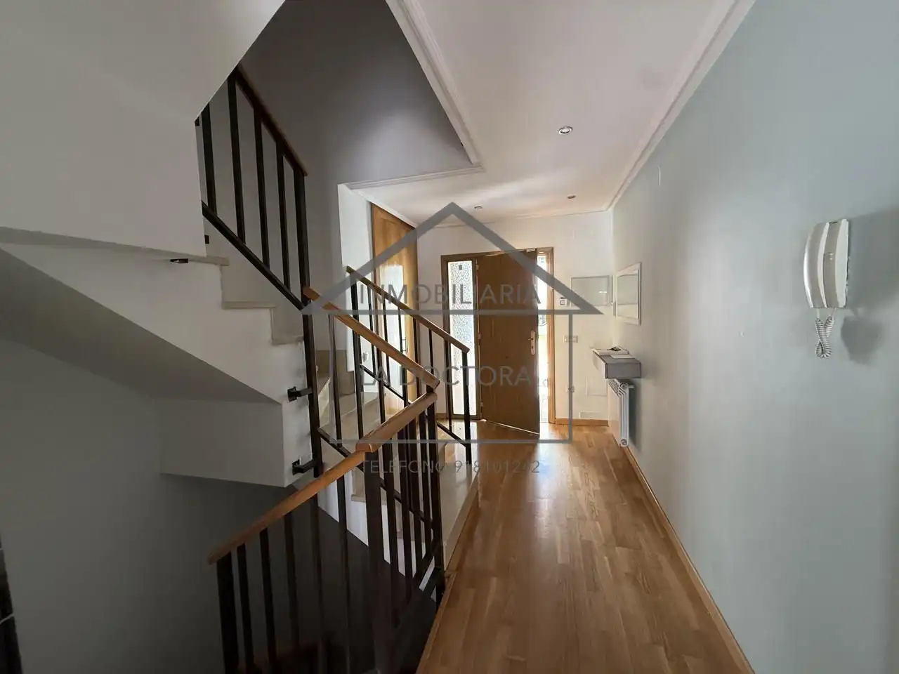 Casa adosada en venta en Navalcarnero con Calefacción, Jardín privado y Terraza