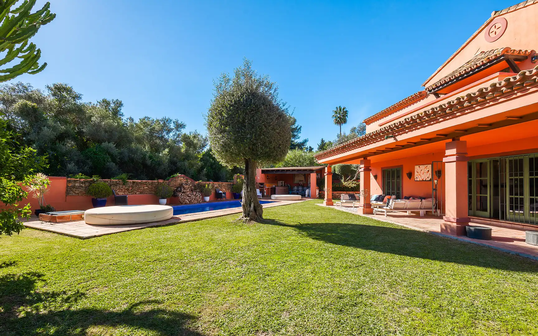 House with pool for sale in Nueva Andalucía, imagen 27