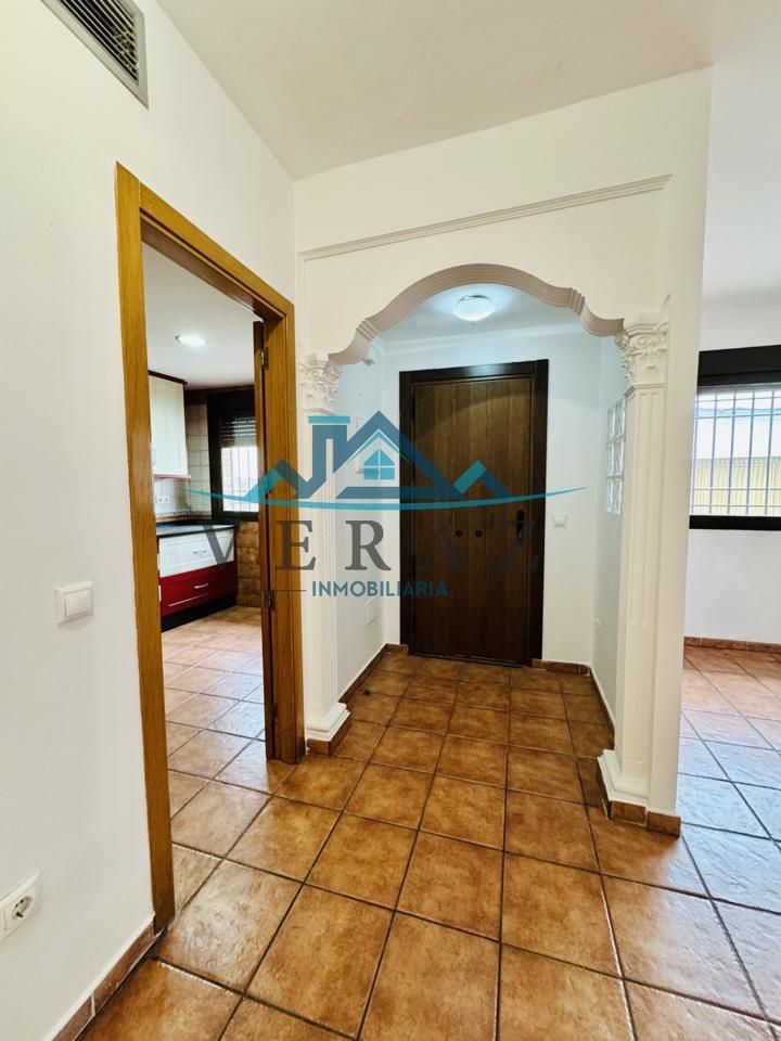 Vista exterior de Casa adosada en venda en Velada amb Traster