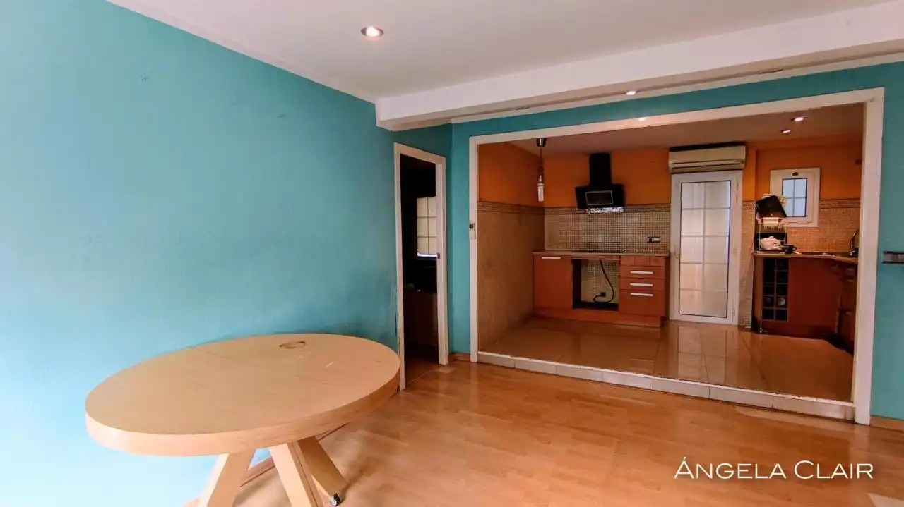 Cocina de Piso en venta en Ripollet con Calefacción, Parquet y Balcón