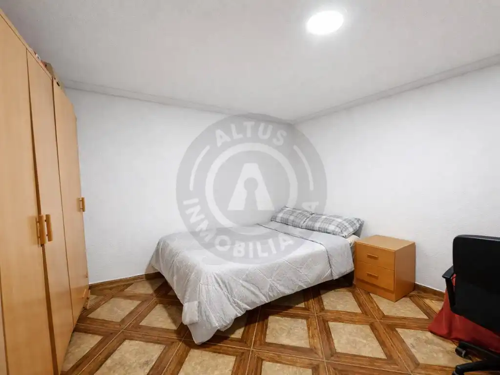 Dormitori de Pis en venda en Cáceres amb Terrassa i Internet