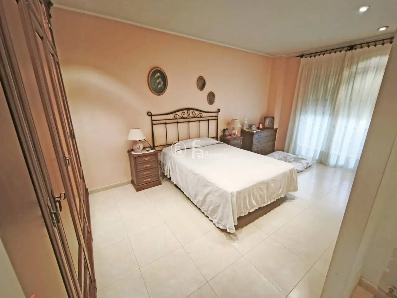 Casa aparellada amb jardí en venda a Avenida Lluís Companys, imagen 14