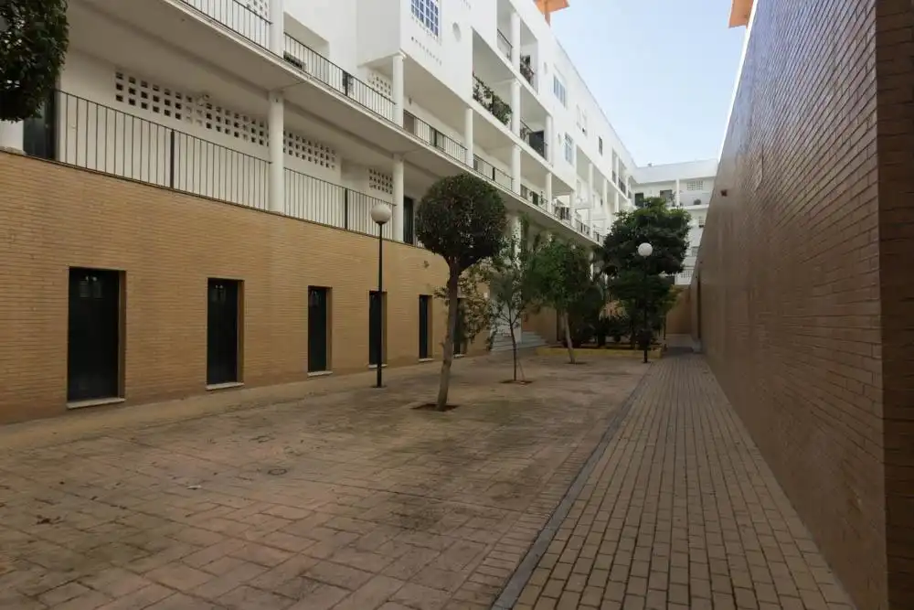 Vista exterior de Dúplex en venda en El Puerto de Santa María amb Aire condicionat i Balcó