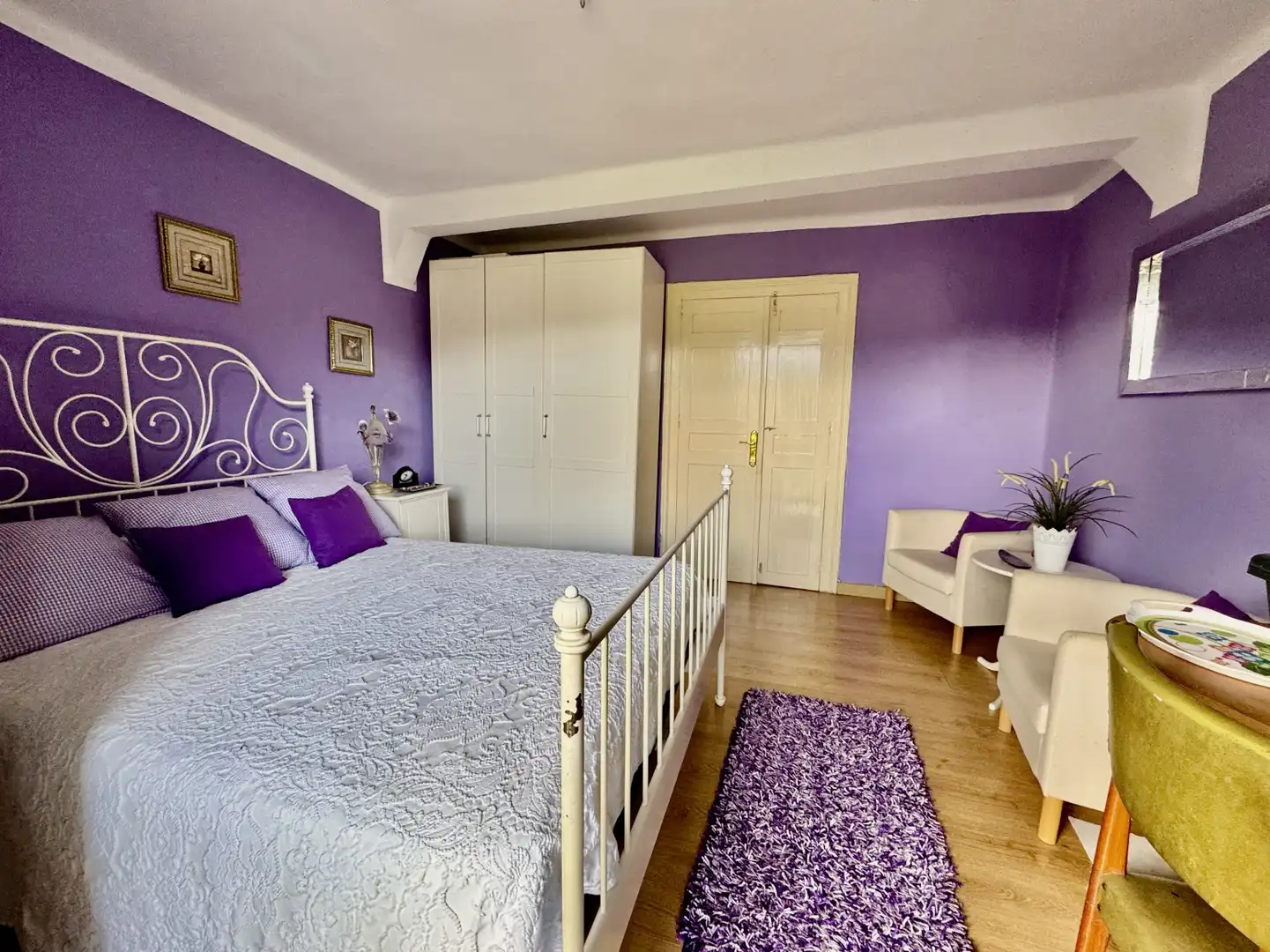 Habitación de Casa adosada en venta en Molledo con Parquet, Terraza y Amueblado